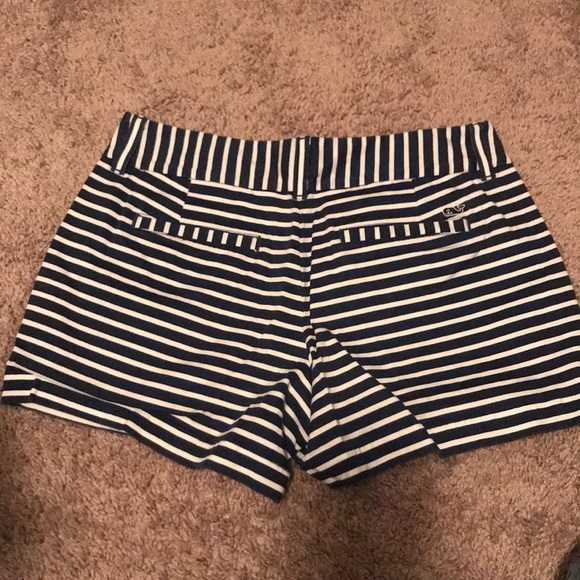 Vineyard vines stripe shorts - Picture 3 of 3